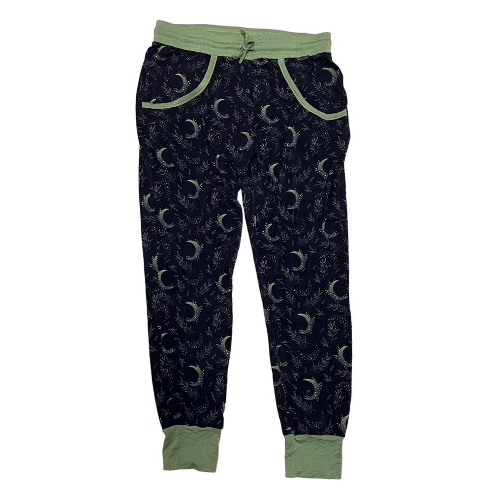Black and Green Celestial Pajama Set with Elastic Waistbands